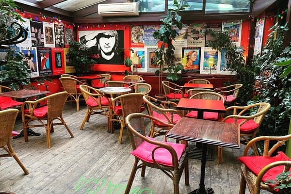 Les Couleurs Cafe